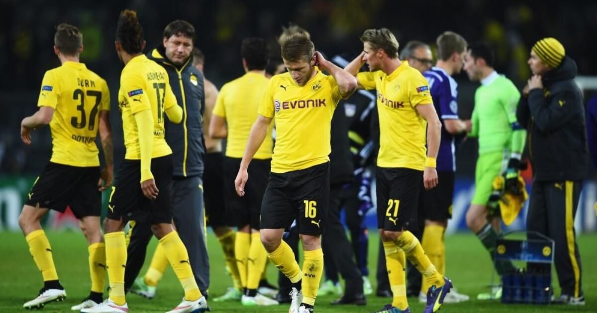 أهداف غيراسي وكونستانتيلياس تمنح دورتموند ثلاث نقاط على هامبورغ