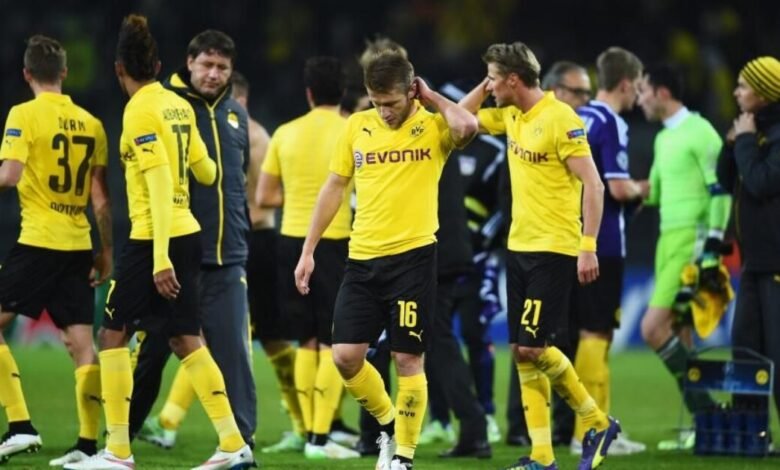 أهداف غيراسي وكونستانتيلياس تمنح دورتموند ثلاث نقاط على هامبورغ