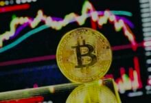 بيتكوين تقفز 9.4% في جلسة واحدة وتقترب من حاجز 80 ألف دولار