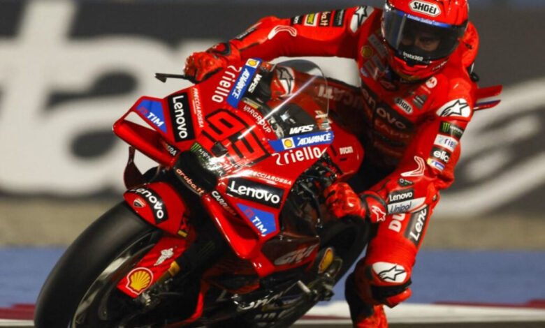 مارك ماركيز يكتسح أراغون ويشعل سباق MotoGP: فوز ثالث توالياً يقلص الفارق مع مارتن إلى 19 نقطة