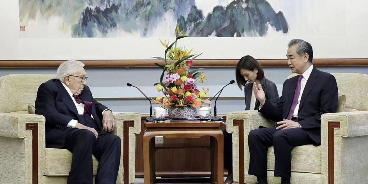 وزير الخارجية الأميركي السابق هنري كيسنجر يزور الصين