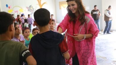 ملكة جمال العرب في اسطنبول رنيم كيلاني تزرع البسمة على وجوه أطفال مخيم الزعتري ومركز الملك سلمان